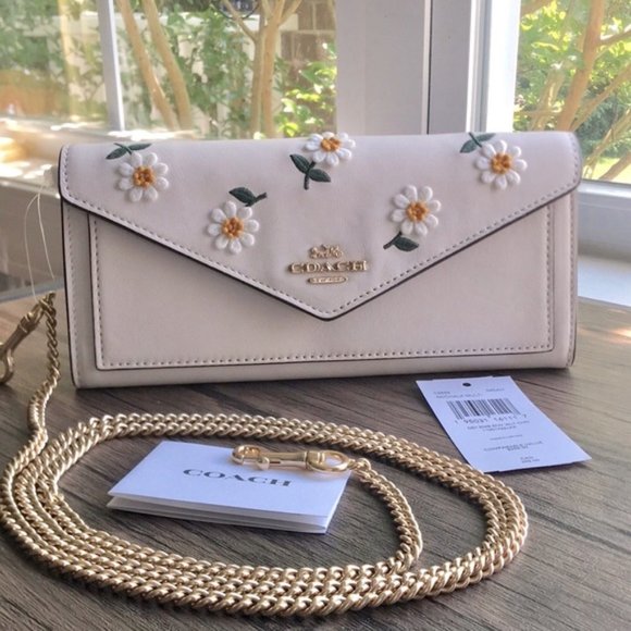 Coach Mini Wallet With Daisy Embroidery Coach Mini Wallet With